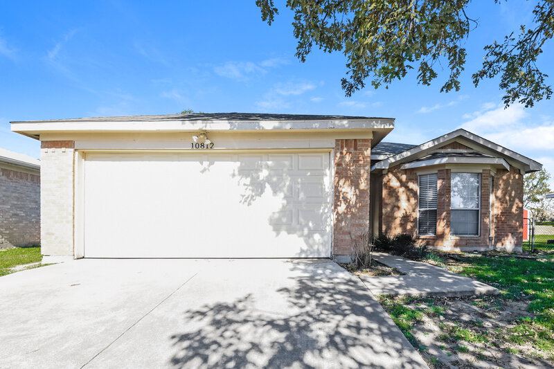 1,990/Mo, 10812 Hornby St Fort Worth, TX 76108 External View