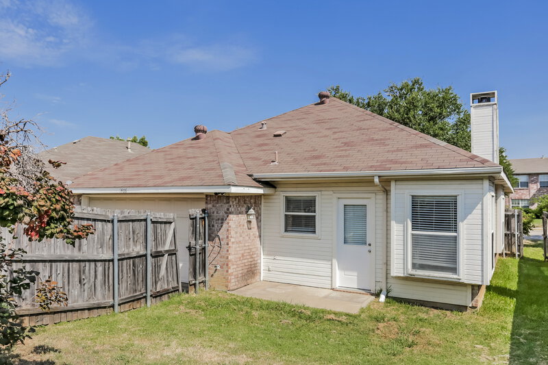 2,550/Mo, 1406 Stella Dr Lewisville, TX 75067 Rear View
