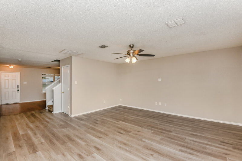 2,010/Mo, 10024 Chapel Rock Dr Fort Worth, TX 76116 Living Room View