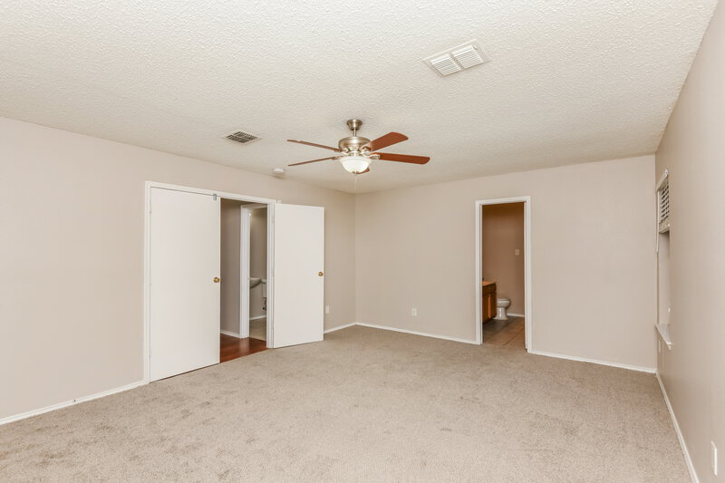 2,010/Mo, 10024 Chapel Rock Dr Fort Worth, TX 76116 Main Bedroom View