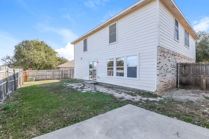 2,010/Mo, 10024 Chapel Rock Dr Fort Worth, TX 76116 Rear View