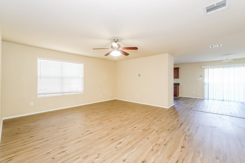2,145/Mo, 8633 Hawkview Dr Fort Worth, TX 76179 Living Room View