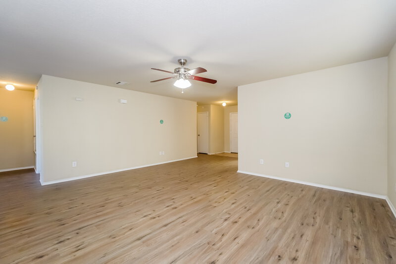 2,145/Mo, 8633 Hawkview Dr Fort Worth, TX 76179 Living Room View 3
