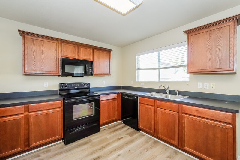 2,145/Mo, 8633 Hawkview Dr Fort Worth, TX 76179 Kitchen View 2