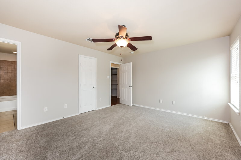 1,725/Mo, 341 Dakota Ridge Dr Fort Worth, TX 76134 Main Bedroom View 3