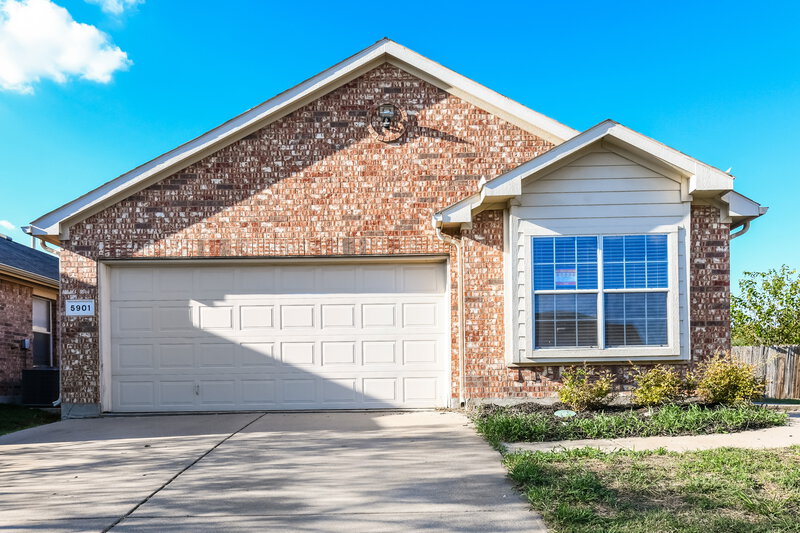2,010/Mo, 5901 Melanie Dr Fort Worth, TX 76131 External View