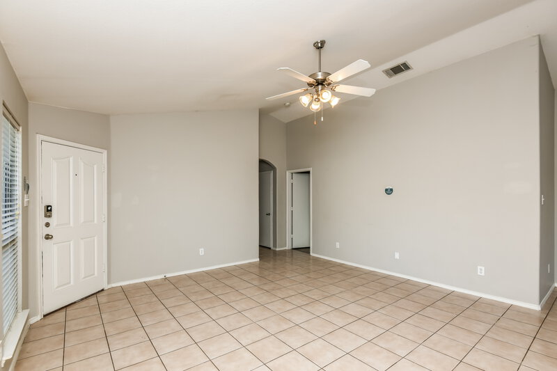 2,010/Mo, 5901 Melanie Dr Fort Worth, TX 76131 Living Room View 2