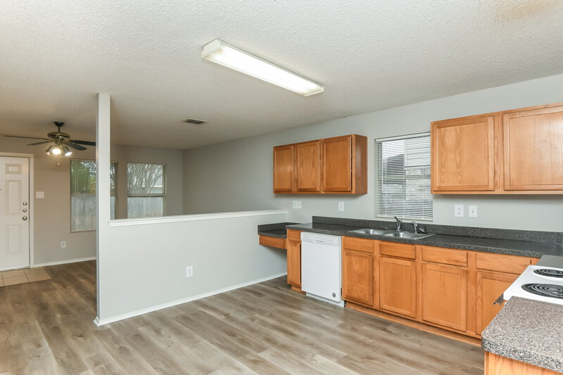 2,285/Mo, 8776 Polo Dr Fort Worth, TX 76123 Kitchen View 2