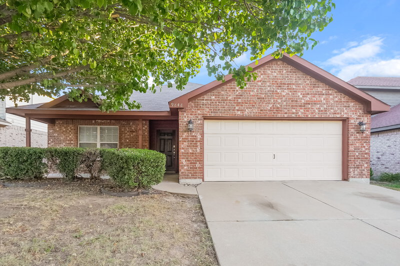 1,850/Mo, 9848 Parkmere Dr Fort Worth, TX 76108 External View