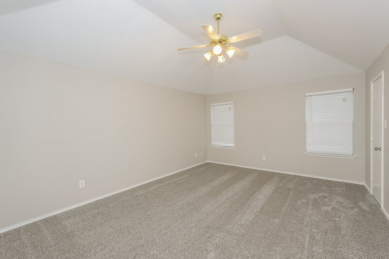 1,850/Mo, 9848 Parkmere Dr Fort Worth, TX 76108 Main Bedroom View