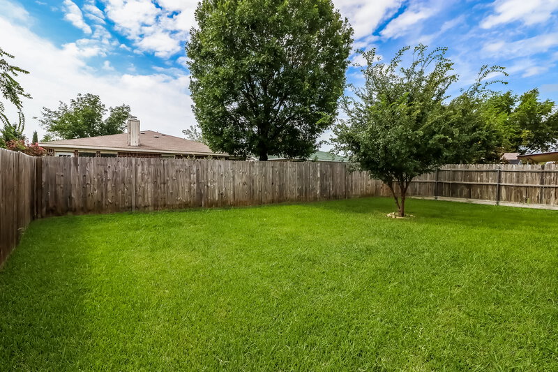2,265/Mo, 4012 Staghorn Cir N Fort Worth, TX 76137 Rear View 2