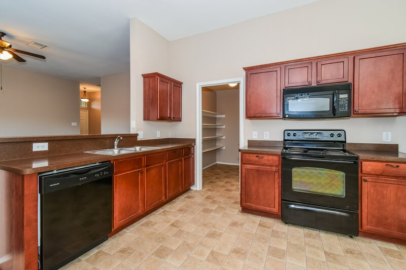 1,980/Mo, 906 Oak Hollow Ln Anna, TX 75409 Kitchen View