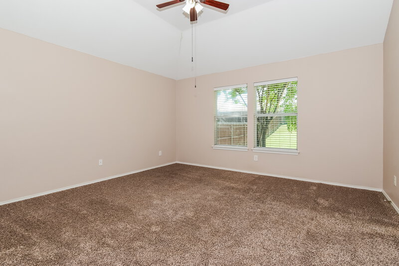 1,980/Mo, 906 Oak Hollow Ln Anna, TX 75409 Main Bedroom View