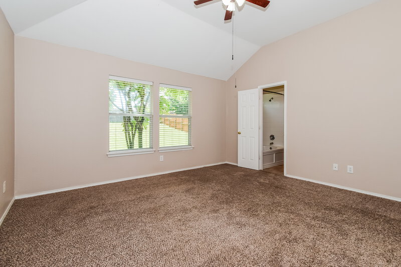 1,980/Mo, 906 Oak Hollow Ln Anna, TX 75409 Main Bedroom View 2