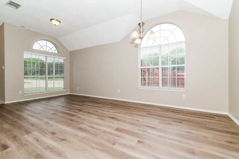 2,325/Mo, 1110 Pin Oak Ln Allen, TX 75002 Living Room View