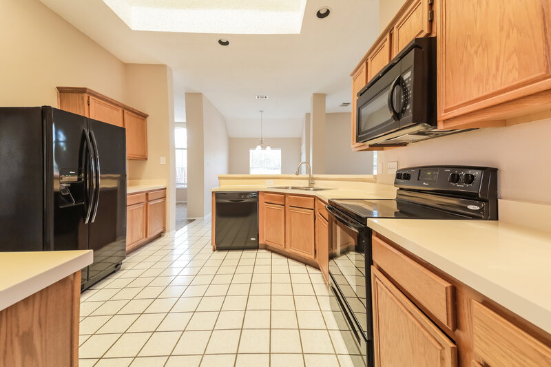 2,360/Mo, 1110 Pin Oak Ln Allen, TX 75002 Kitchen View 2
