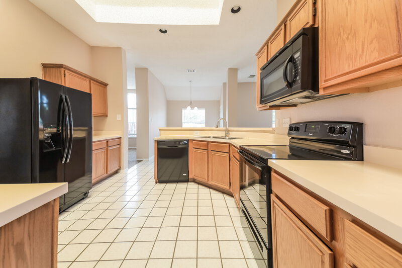 2,360/Mo, 1110 Pin Oak Ln Allen, TX 75002 Kitchen View 3