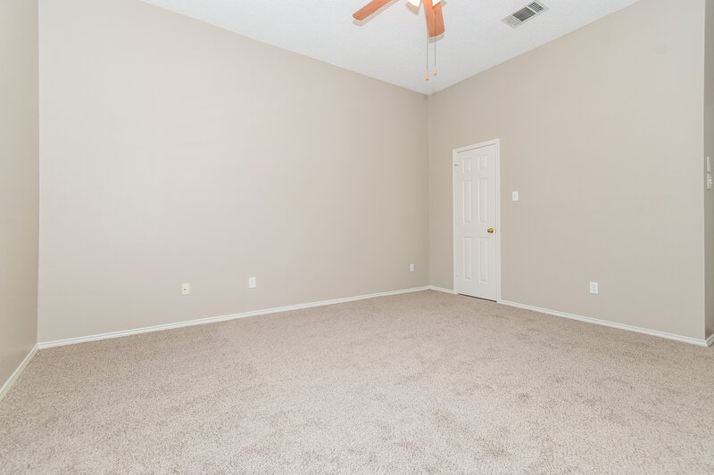 2,325/Mo, 1110 Pin Oak Ln Allen, TX 75002 Main Bedroom View 2