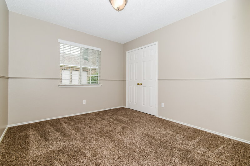 2,325/Mo, 1110 Pin Oak Ln Allen, TX 75002 Bedroom View 2