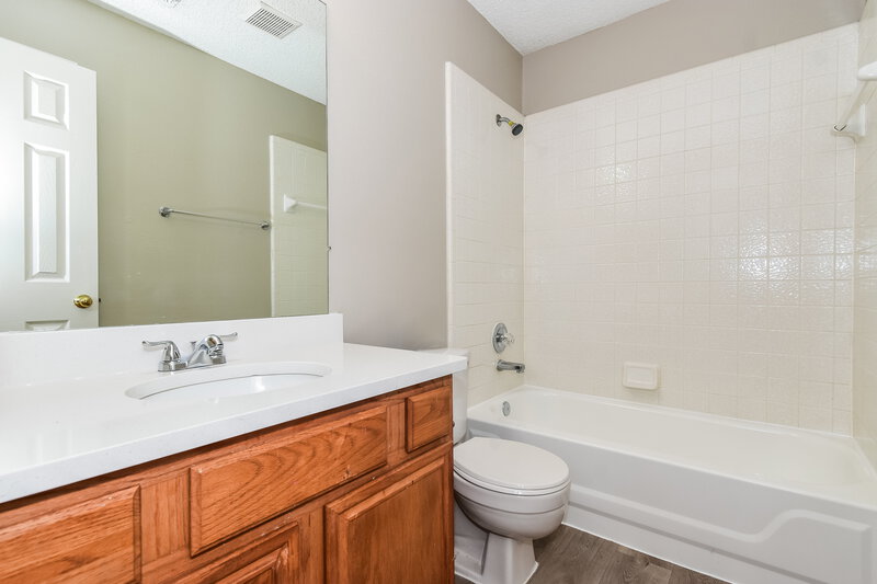 2,325/Mo, 1110 Pin Oak Ln Allen, TX 75002 Bathroom View