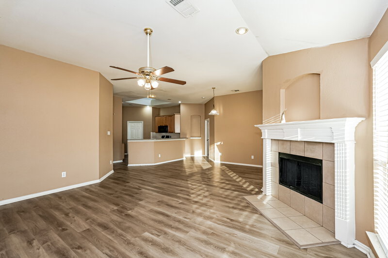 2,425/Mo, 125 Hickman St Cedar Hill, TX 75104 Living Room View 3