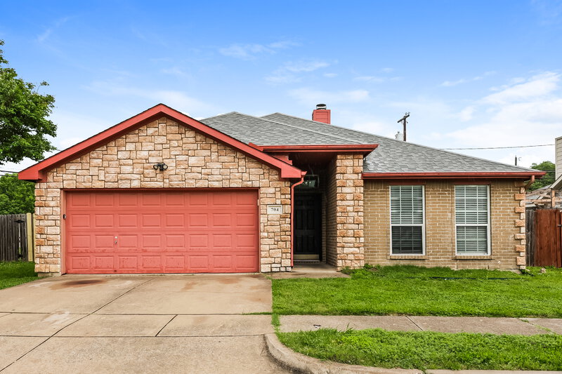2,215/Mo, 704 Rachel St Grand Prairie, TX 75052 External View