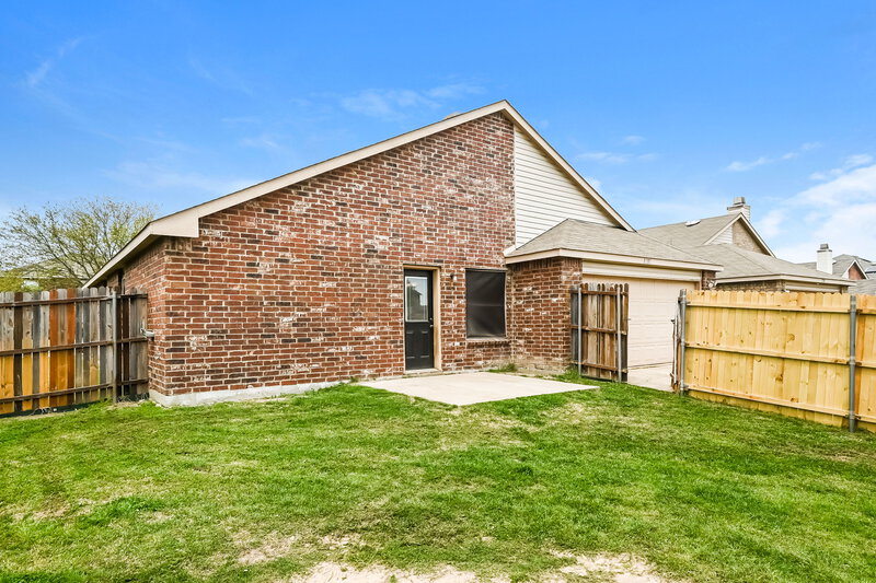 2,575/Mo, 1232 Flower Ridge Dr Lancaster, TX 75134 No Caption View