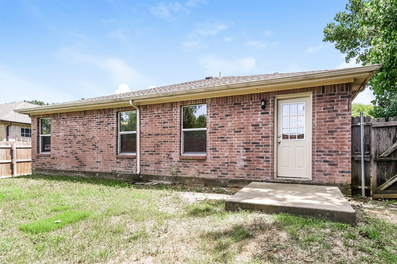 2,355/Mo, 1991 Bishop Hl Frisco, TX 75034 Rear View