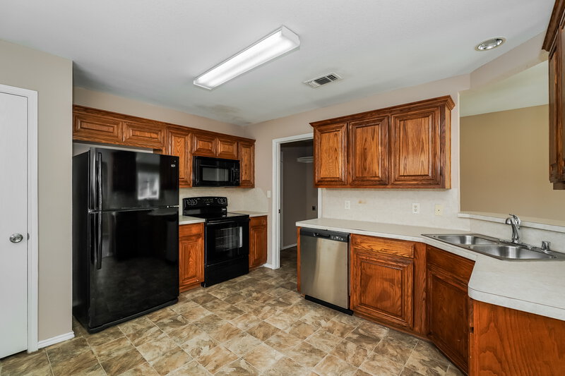 1,910/Mo, 4212 Comer St Denton, TX 76207 Kitchen View
