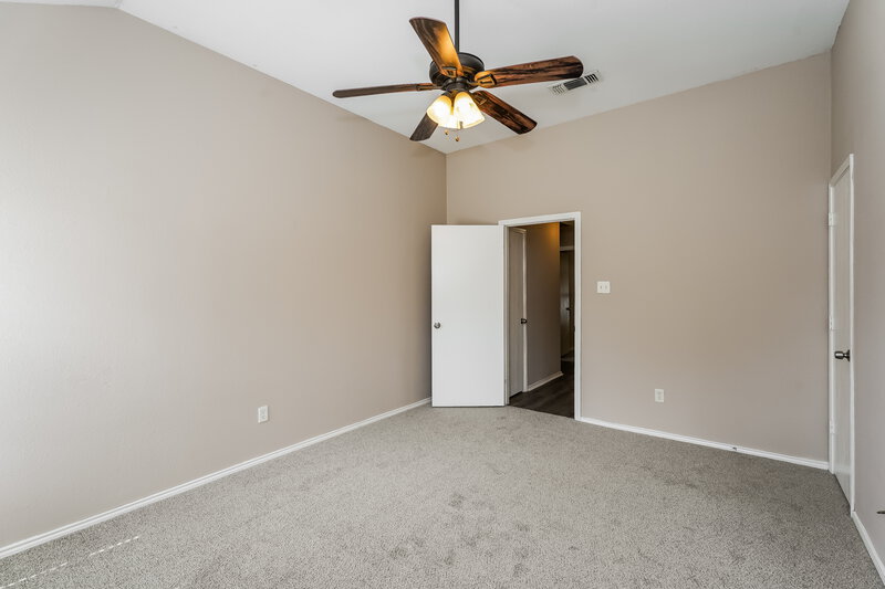 1,910/Mo, 4212 Comer St Denton, TX 76207 Main Bedroom View