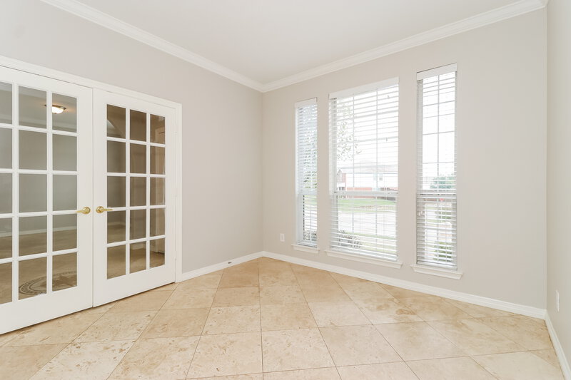 2,060/Mo, 9981 Peregrine Trl Fort Worth, TX 76108 Office View