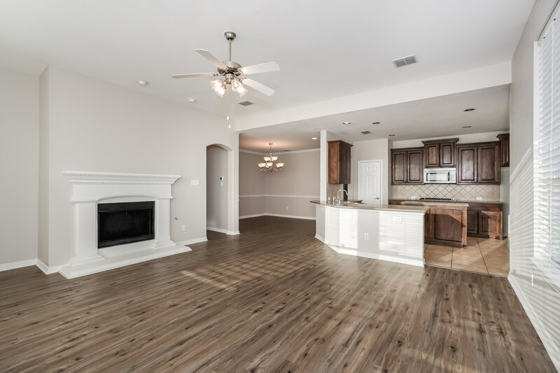 2,515/Mo, 12325 Langley Hill Dr Fort Worth, TX 76244 Living Room View 2