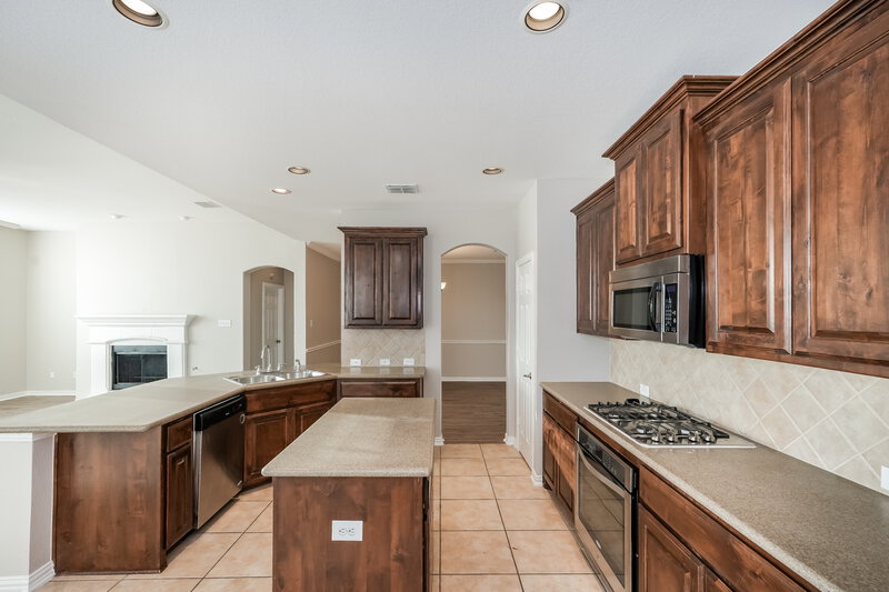 2,515/Mo, 12325 Langley Hill Dr Fort Worth, TX 76244 Kitchen View