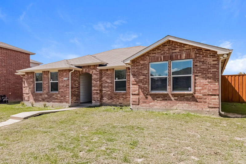 2,190/Mo, 1017 Cavern Dr Mesquite, TX 75181 Front View