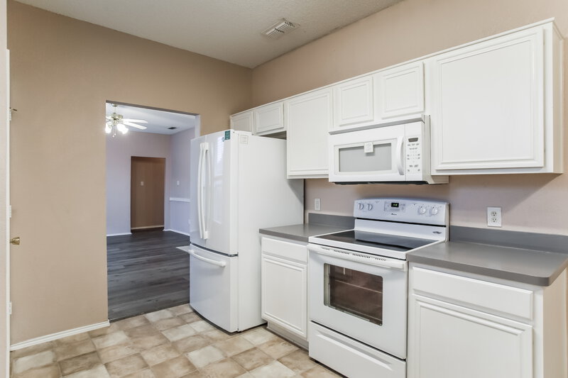 1,820/Mo, 6437 Rainwater Way Fort Worth, TX 76179 Kitchen View 2