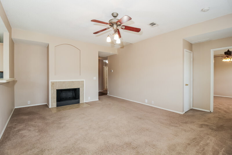 1,805/Mo, 3904 Vinyard Way Argyle, TX 76226 Living Room View
