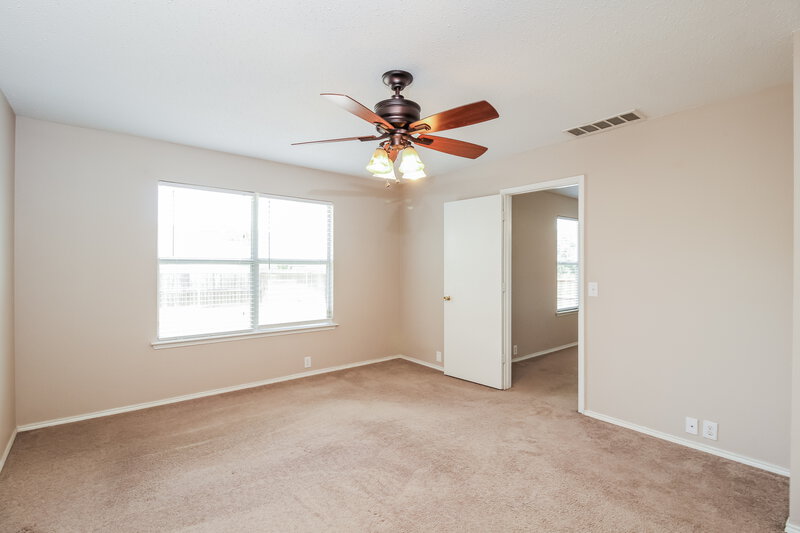 1,805/Mo, 3904 Vinyard Way Argyle, TX 76226 Main Bedroom View