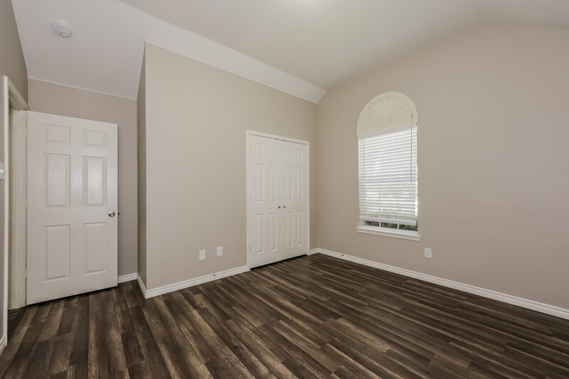 2,185/Mo, 920 Pebblecreek Dr Burleson, TX 76028 Bedroom View 2