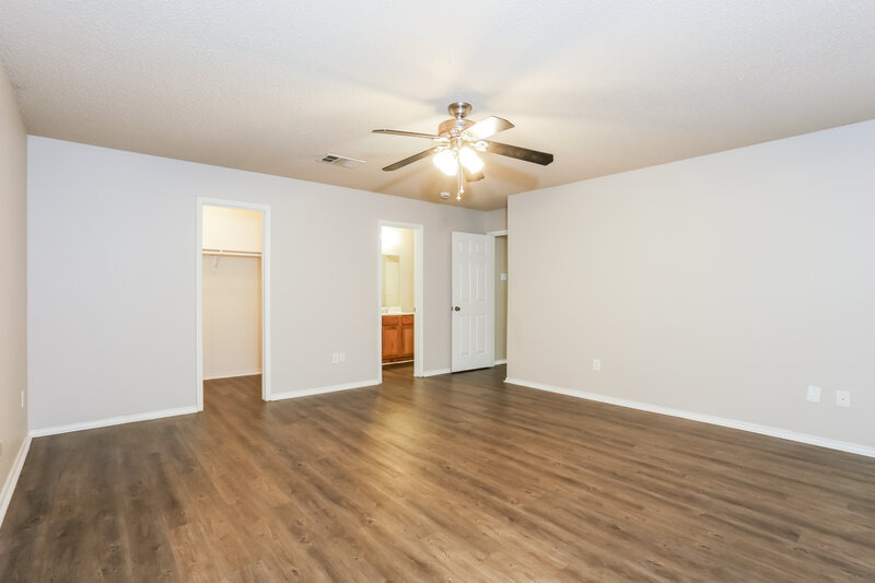 1,970/Mo, 5351 Driftway Dr Fort Worth, TX 76135 Main Bedroom View 2
