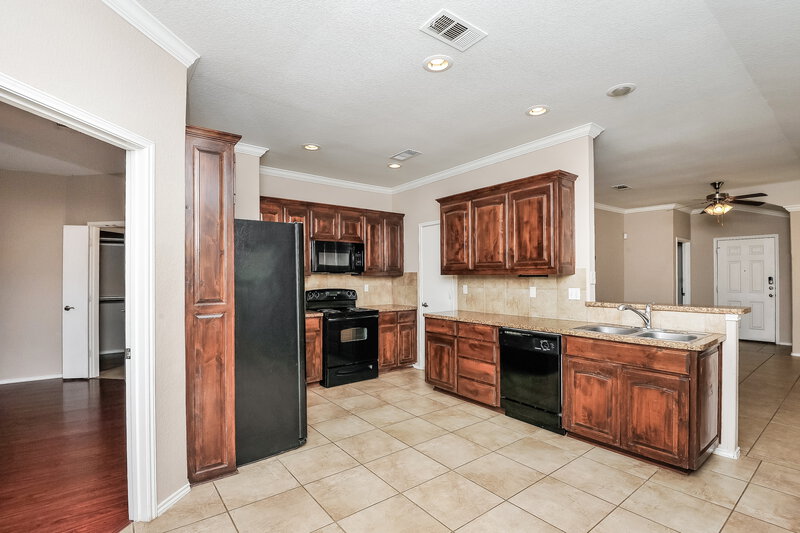 1,820/Mo, 2109 Ingrid Ln Fort Worth, TX 76131 Kitchen View 2
