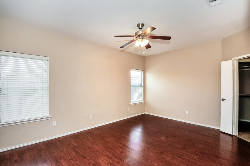 1,820/Mo, 2109 Ingrid Ln Fort Worth, TX 76131 Main Bedroom View