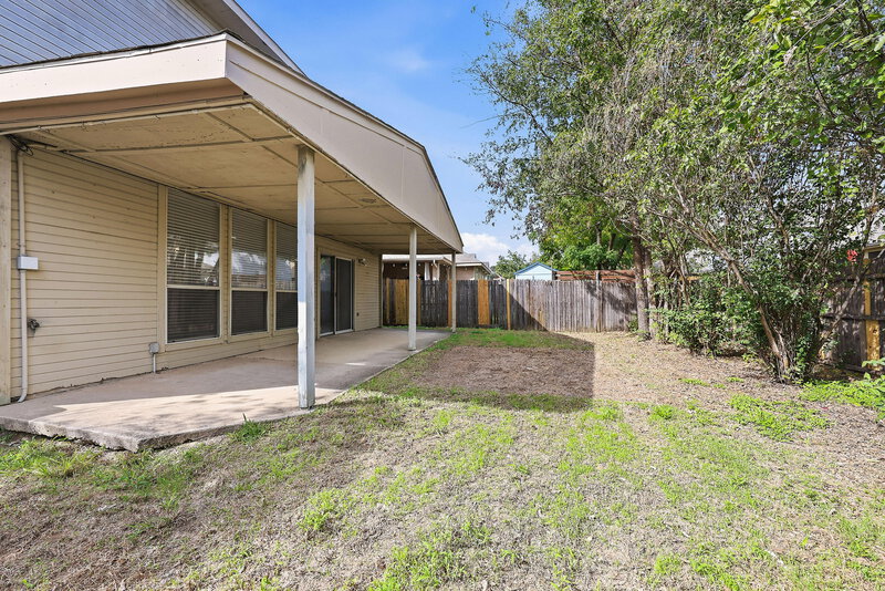 2,275/Mo, 5029 Lodgepole Ln Fort Worth, TX 76137 Rear View