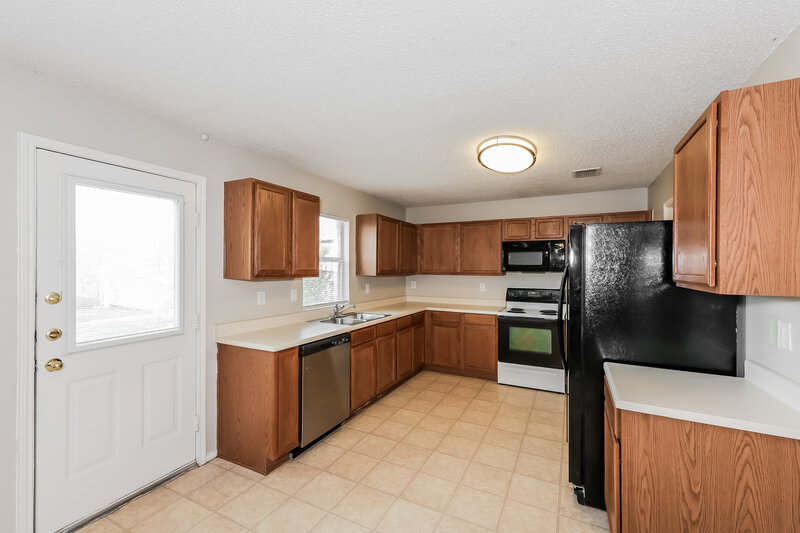 2,385/Mo, 4049 Golden Horn Ln Fort Worth, TX 76123 Kitchen View 2