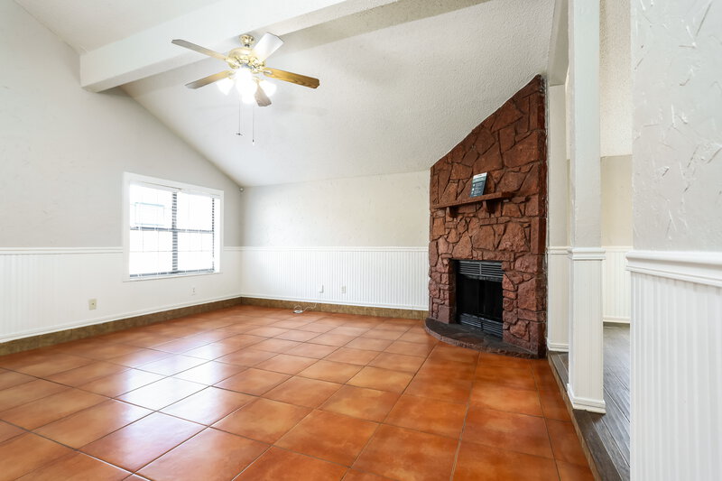 1,795/Mo, 4624 Goldrock Dr Fort Worth, TX 76137 Living Room View 2