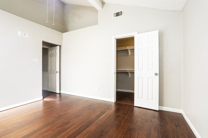 1,795/Mo, 4624 Goldrock Dr Fort Worth, TX 76137 Main Bedroom View 2