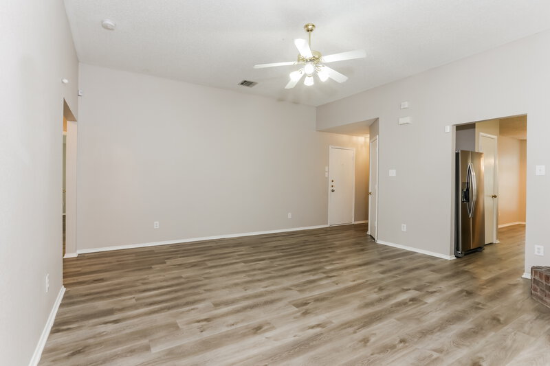 1,780/Mo, 12437 Seven Eagles Ln Burleson, TX 76028 Living Room View 3