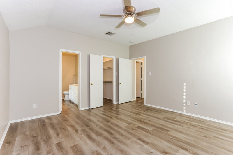 1,780/Mo, 12437 Seven Eagles Ln Burleson, TX 76028 Main Bedroom View