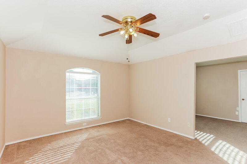 2,325/Mo, 938 Morgan Dr Burleson, TX 76028 Main Bedroom View