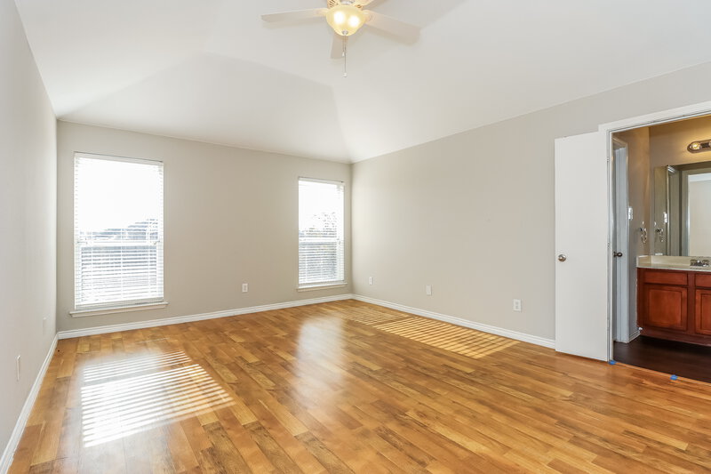 2,450/Mo, 1009 Marcia Ln Burleson, TX 76028 Master Bedroom View 2