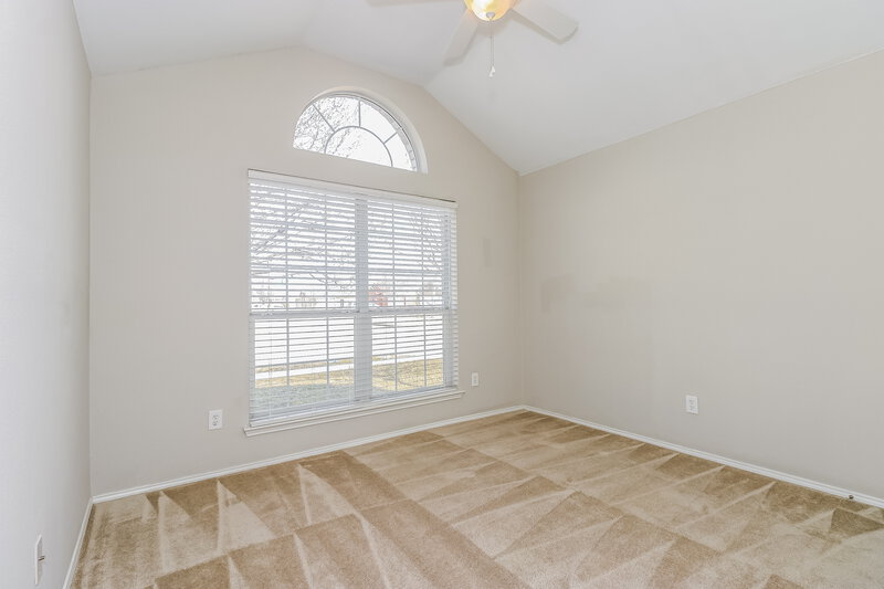 2,450/Mo, 1009 Marcia Ln Burleson, TX 76028 Bedroom View 2